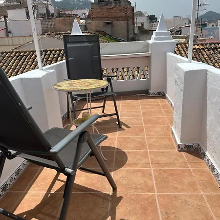 Cute And Characterful Townhouse * Oliva