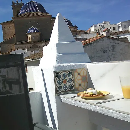 Holiday home Cute And Characterful Townhouse Oliva